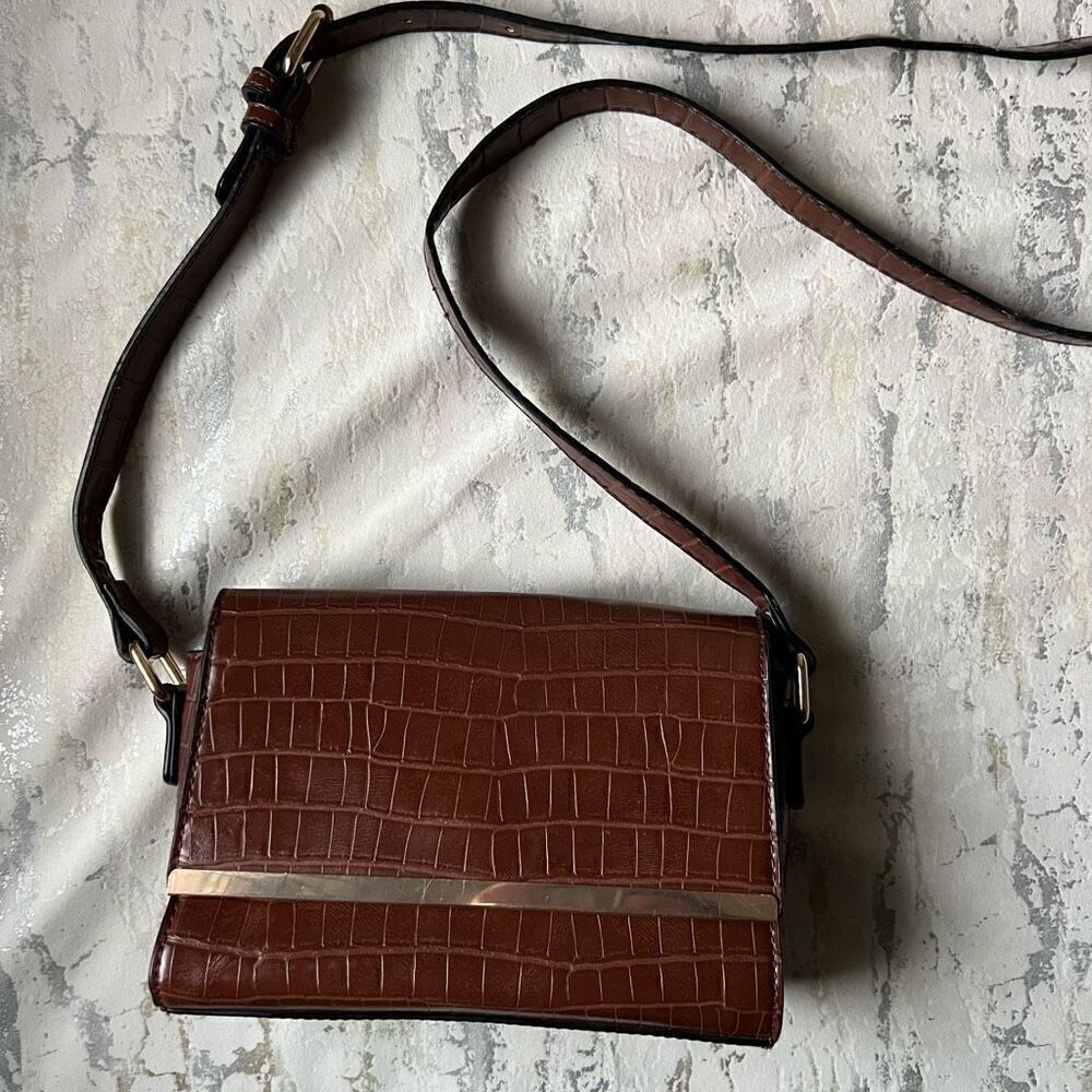 Kelly & Katie Faux Crocodile Embossed Shoulder bag